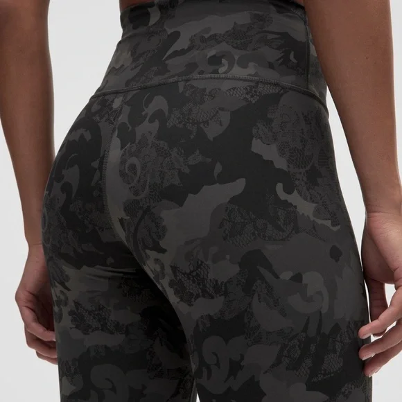 Lululemon Wunder Train High-Rise Tight 25" Leggings Hidden Heritage Lace Black - Picture 4 of 13